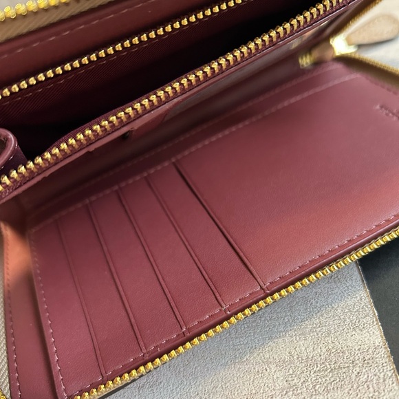 Coach Wallet color Taupe Medium Zip-Around Gold Hardware Pebbled Leather - Picture 14 of 15